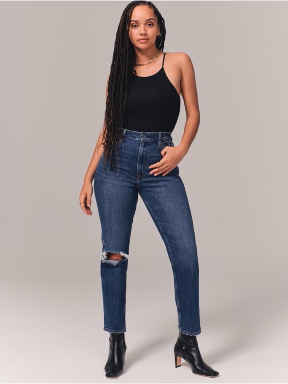 Abercrombie & Fitch Curve Love Ultra High Rise Ankle Straight Jean, Size 28
